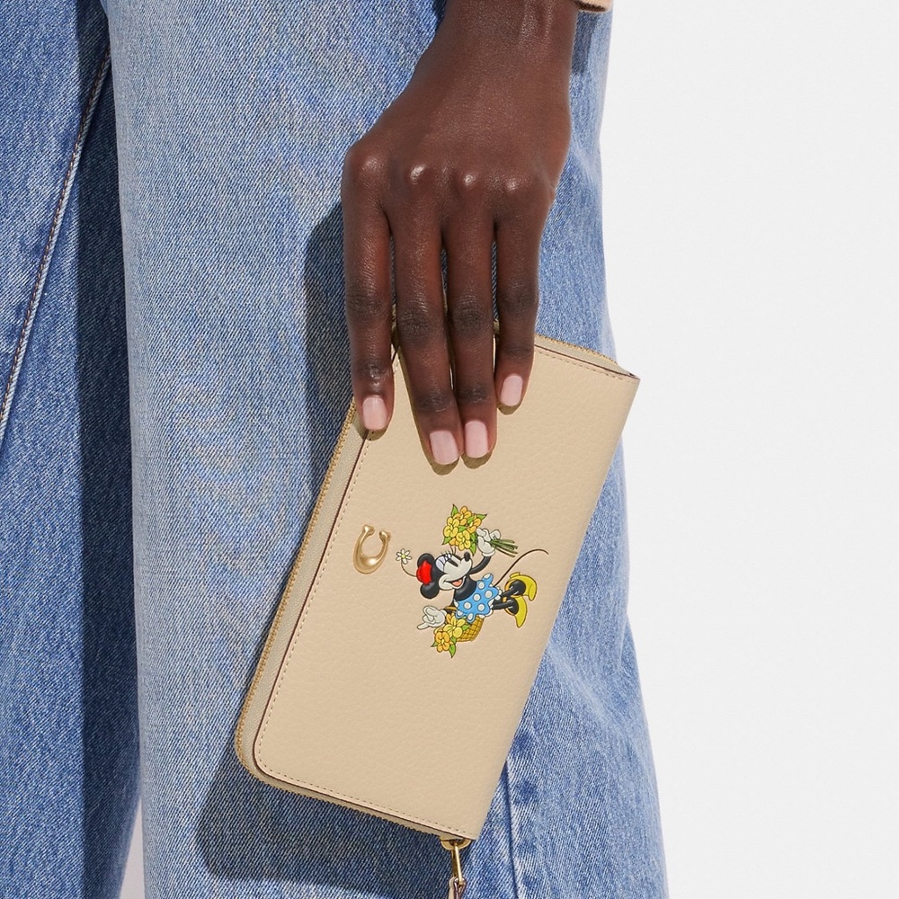 💰SOLD - CH472 - Disney X Coach Accordion Zip Wallet with Minnie Mouse - Picture 11 of 11